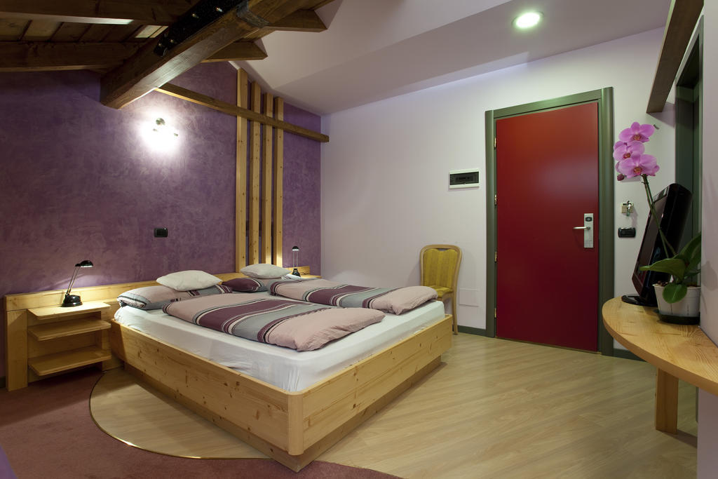 Hotel Marzia Лівіньо Екстер'єр фото